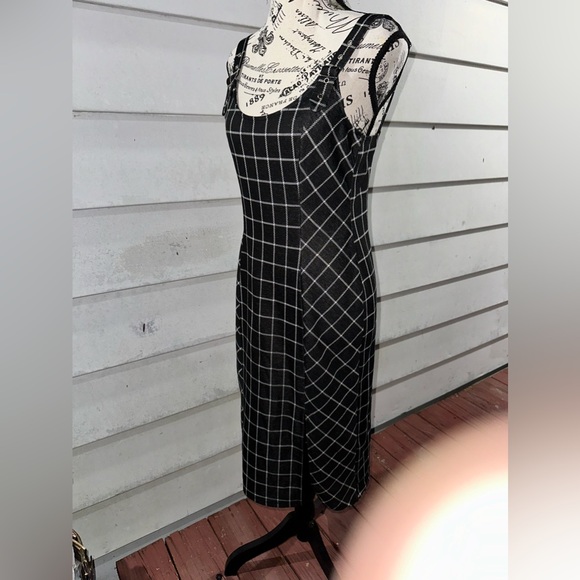 A.U.W black with white plaid and buckle straps midi dress w/ slit• NWOT• Size: S - Picture 5 of 9